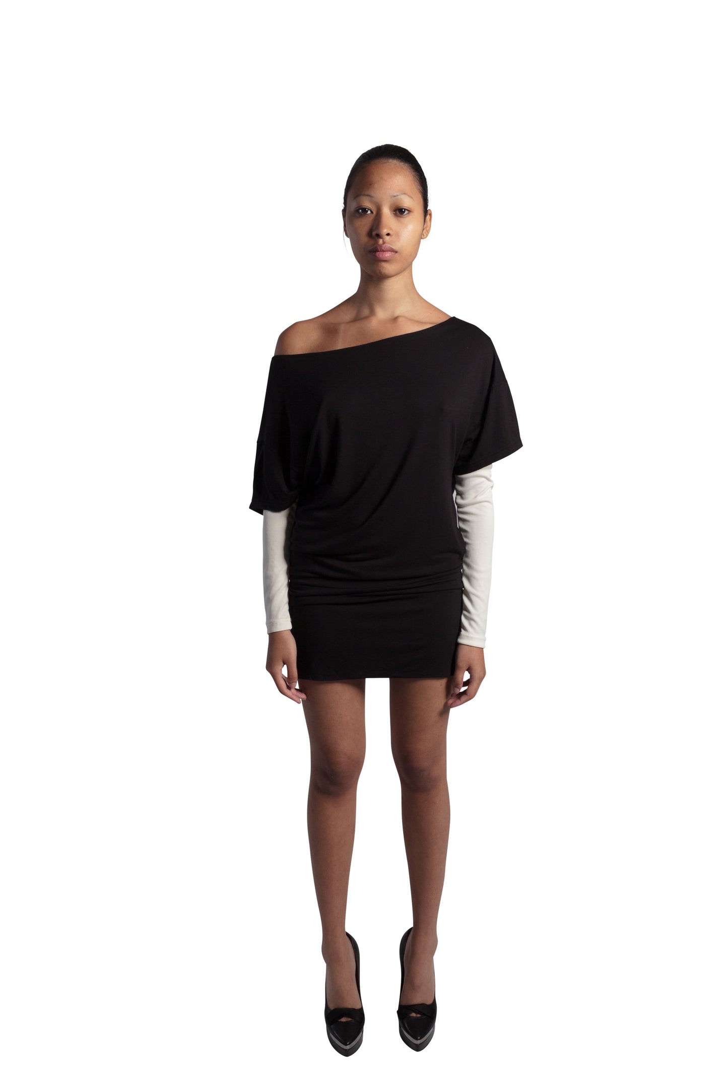 T-shirt dress black with cream/white sleeve